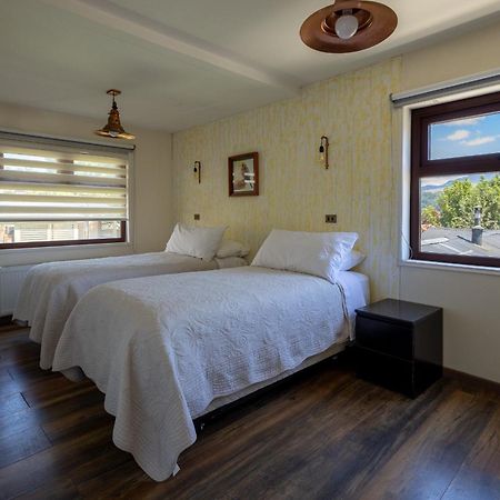 Abriga Bed And Breakfast Coyhaique Extérieur photo